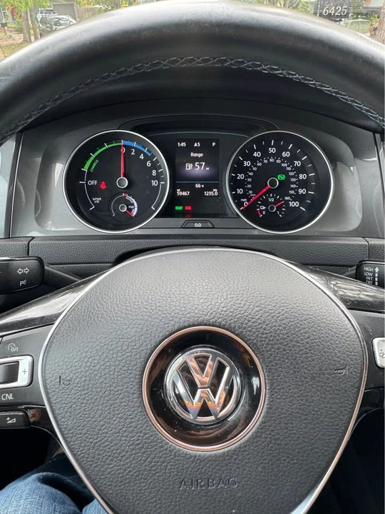 2016 Volkswagen Golf Mk7 - Image 9 of 11