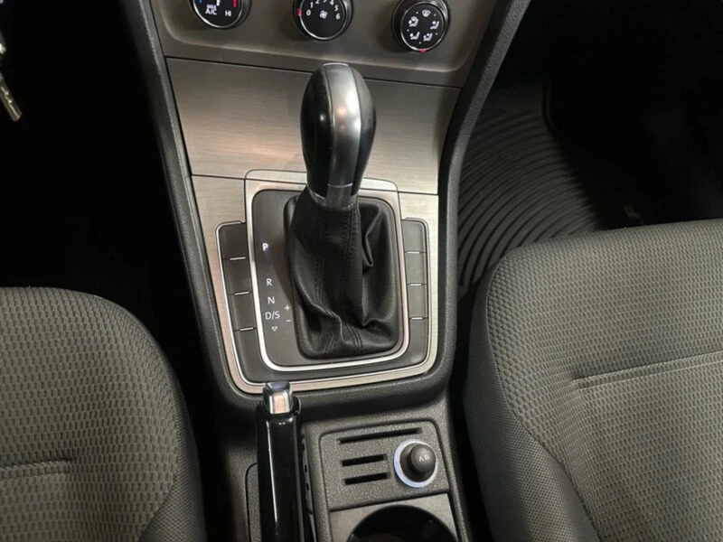 2016 Volkswagen Golf Mk7 - Image 15 of 16