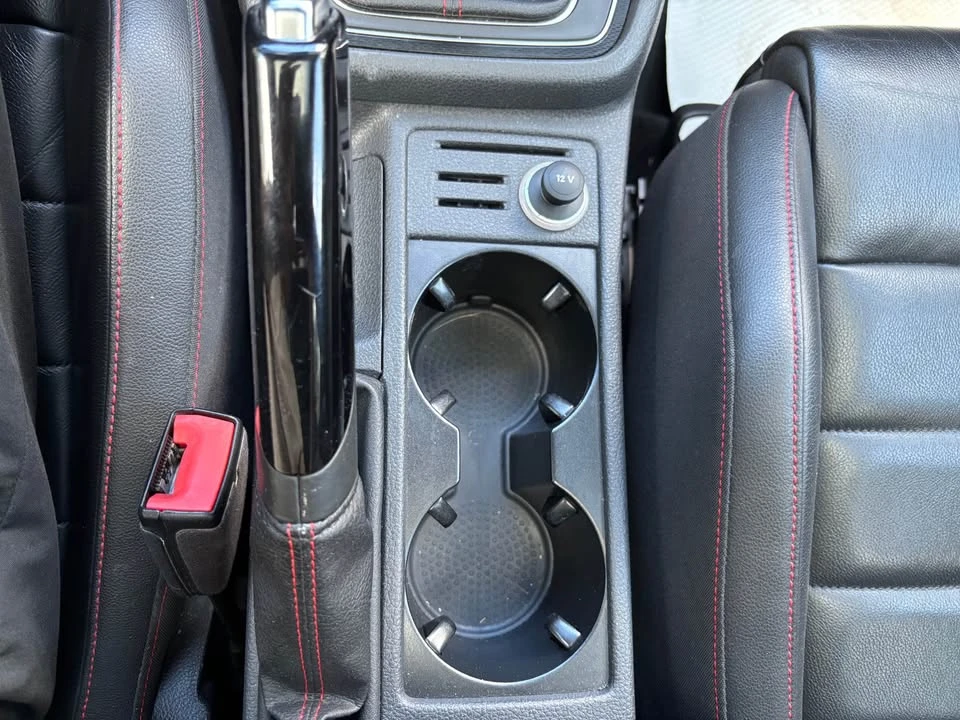 2016 Volkswagen GTI Mk7 - Image 16 of 19
