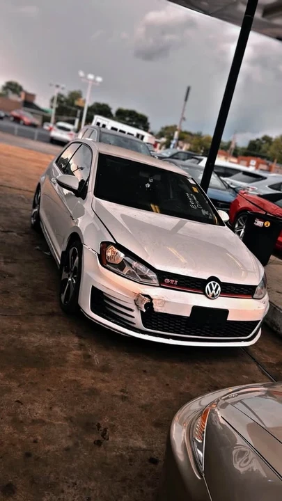 2016 Volkswagen GTI Mk7 - Image 5 of 6