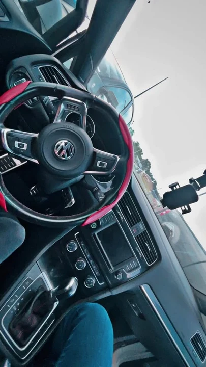 2016 Volkswagen GTI Mk7 - Image 2 of 6