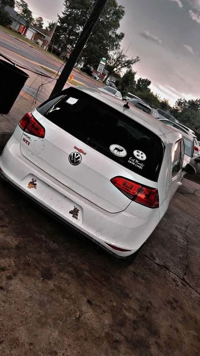 2016 Volkswagen GTI Mk7 - Image 6 of 6