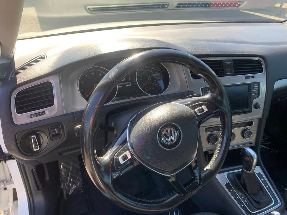 2016 Volkswagen Golf Mk7 - Image 11 of 13