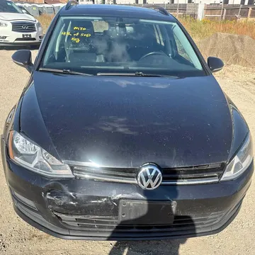 2016 Volkswagen Golf SportWagen