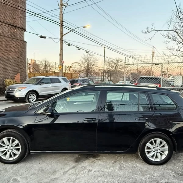 2016 Volkswagen Golf Mk7 - Image 9 of 19