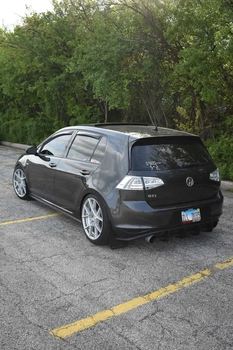2016 Volkswagen GTI Mk7 - Image 2 of 16