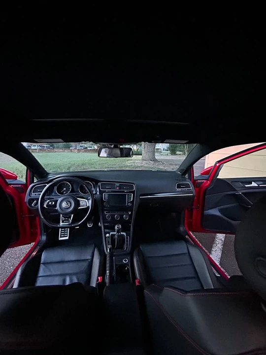 2016 Volkswagen GTI Mk7 - Image 17 of 19