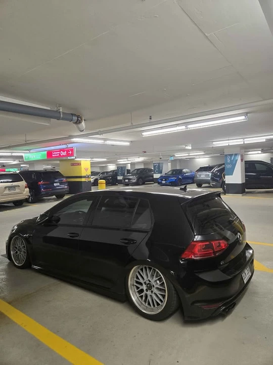 2016 Volkswagen Golf R Mk7 - Image 2 of 12