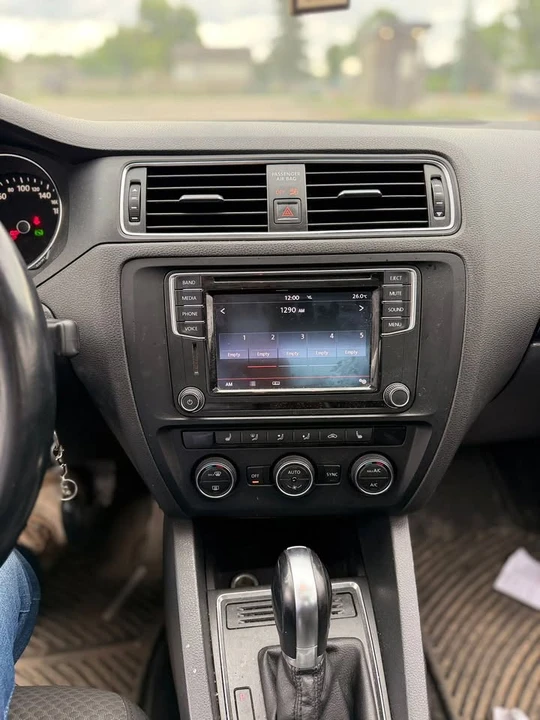 2016 Volkswagen A6 Jetta - Image 13 of 14