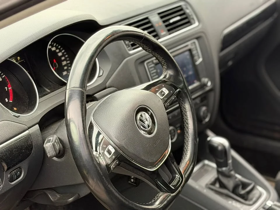 2016 Volkswagen A6 Jetta - Image 5 of 14