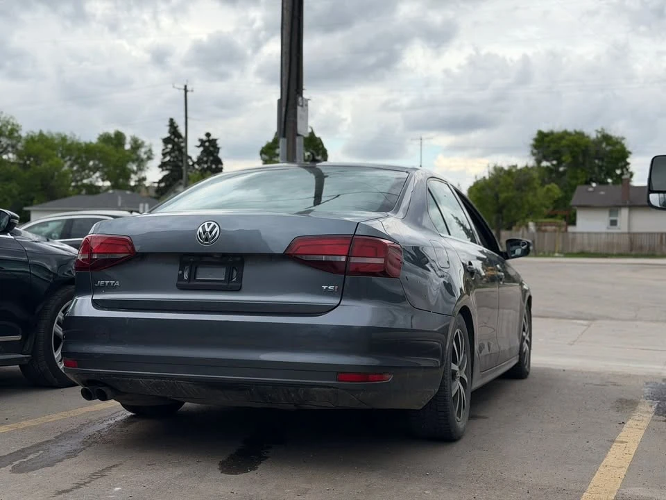 2016 Volkswagen A6 Jetta - Image 10 of 14