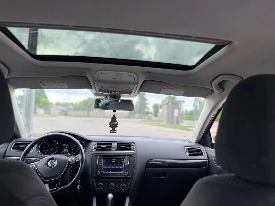 2016 Volkswagen A6 Jetta - Image 9 of 14
