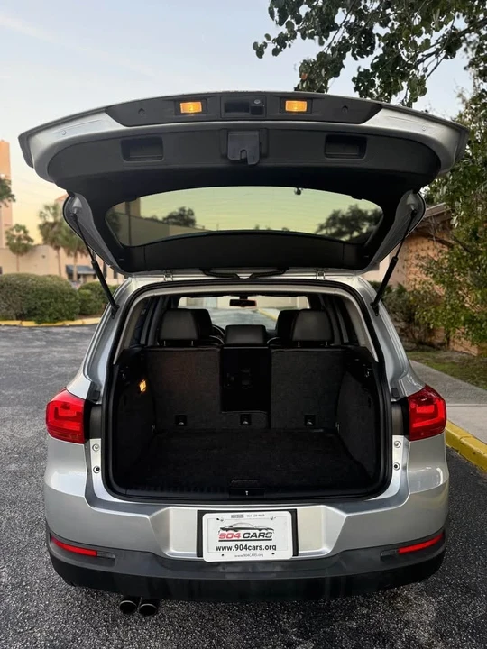 2016 Volkswagen Tiguan - Image 10 of 20