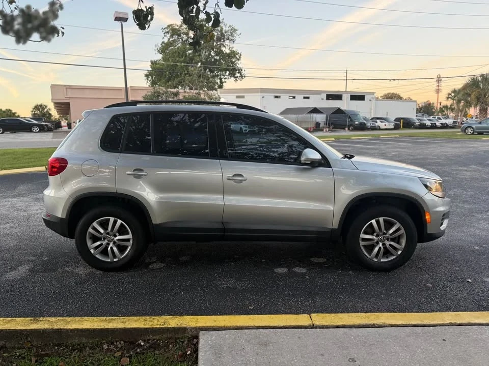 2016 Volkswagen Tiguan - Image 9 of 20