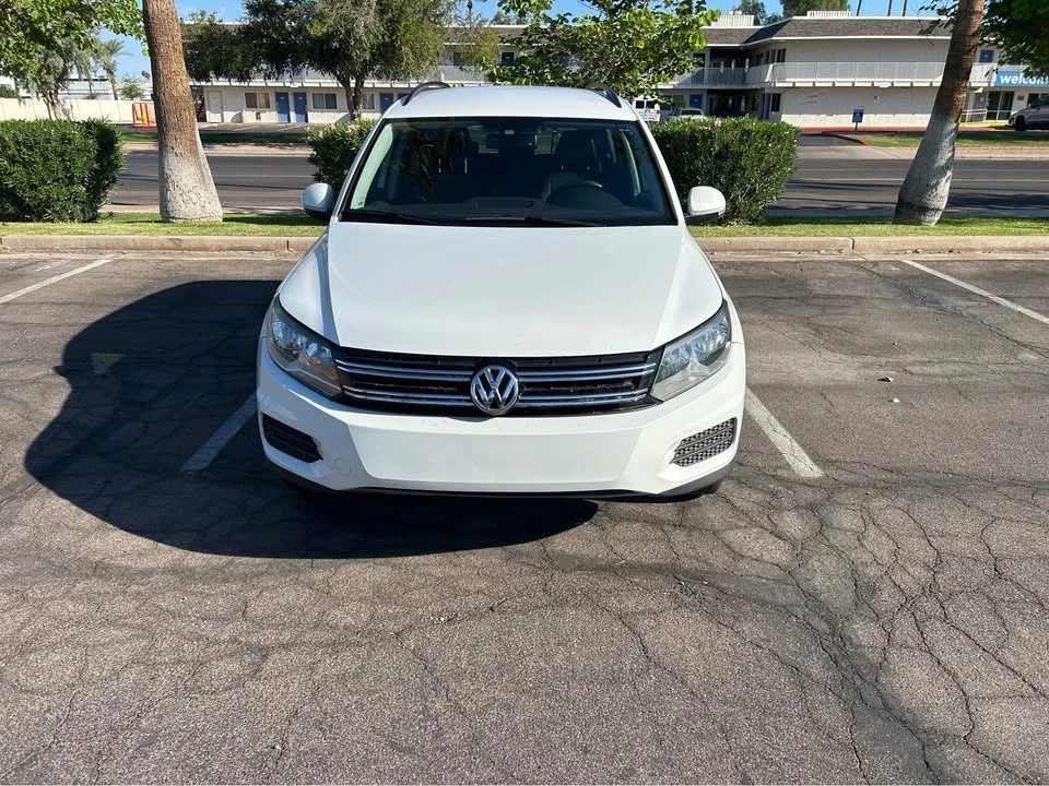 2016 Volkswagen Tiguan - Image 2 of 11