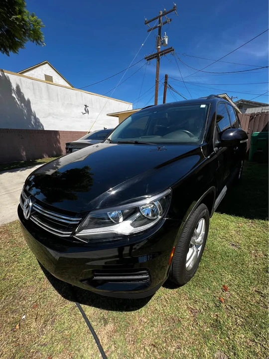 2016 Volkswagen Tiguan - Image 2 of 12