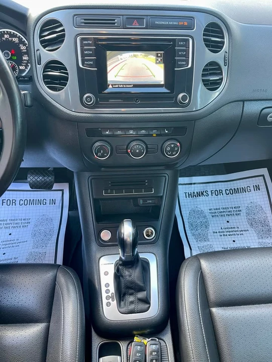 2016 Volkswagen Tiguan - Image 15 of 18