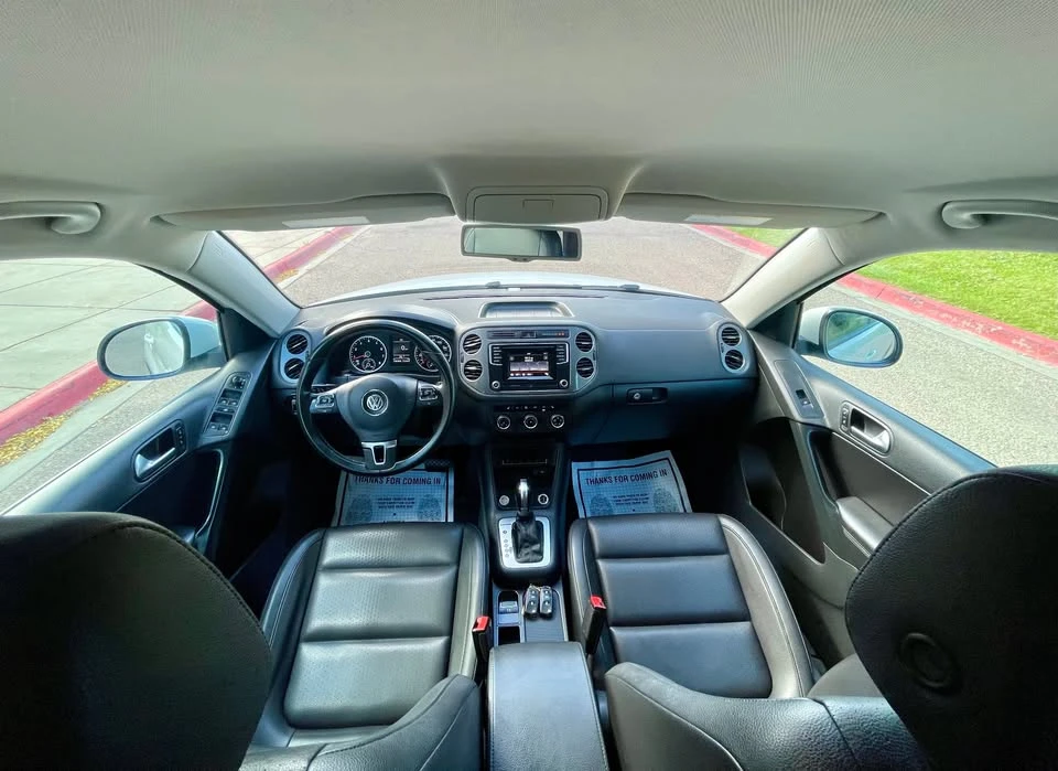 2016 Volkswagen Tiguan - Image 9 of 18