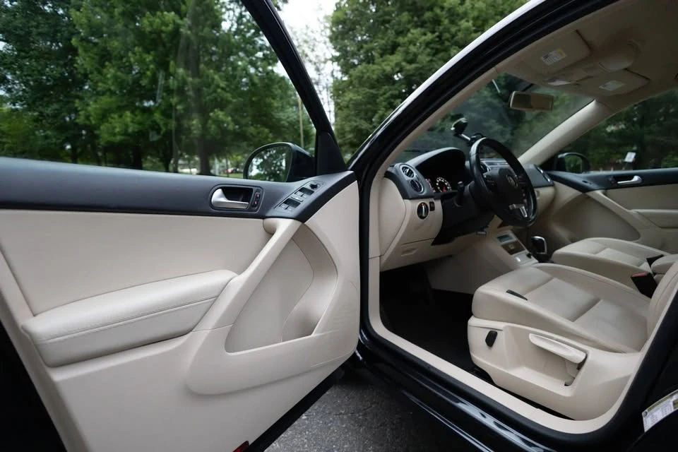 2016 Volkswagen Tiguan - Image 14 of 17