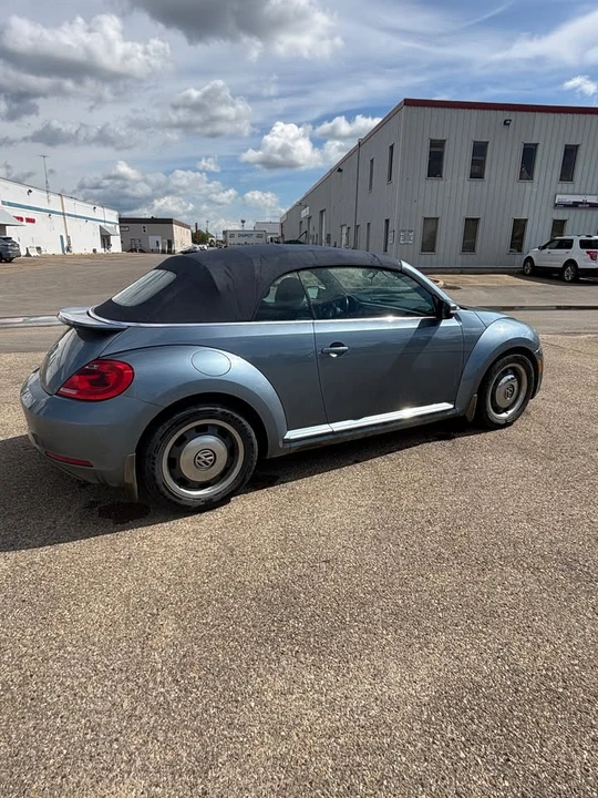 2016 Volkswagen A5 Beetle - Image 3 of 10