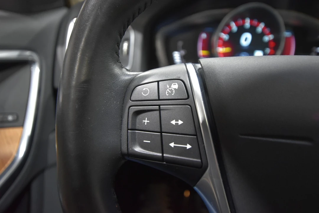 2016 Volvo S60 2nd Gen - Image 19 of 21
