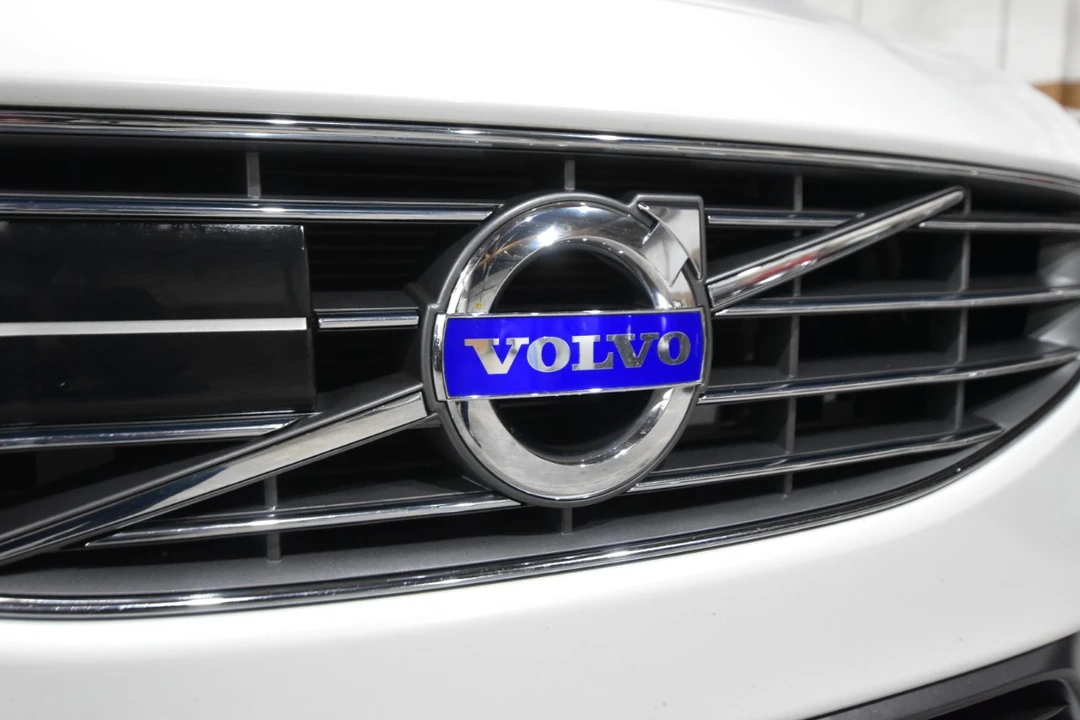 2016 Volvo S60 2nd Gen - Image 3 of 12