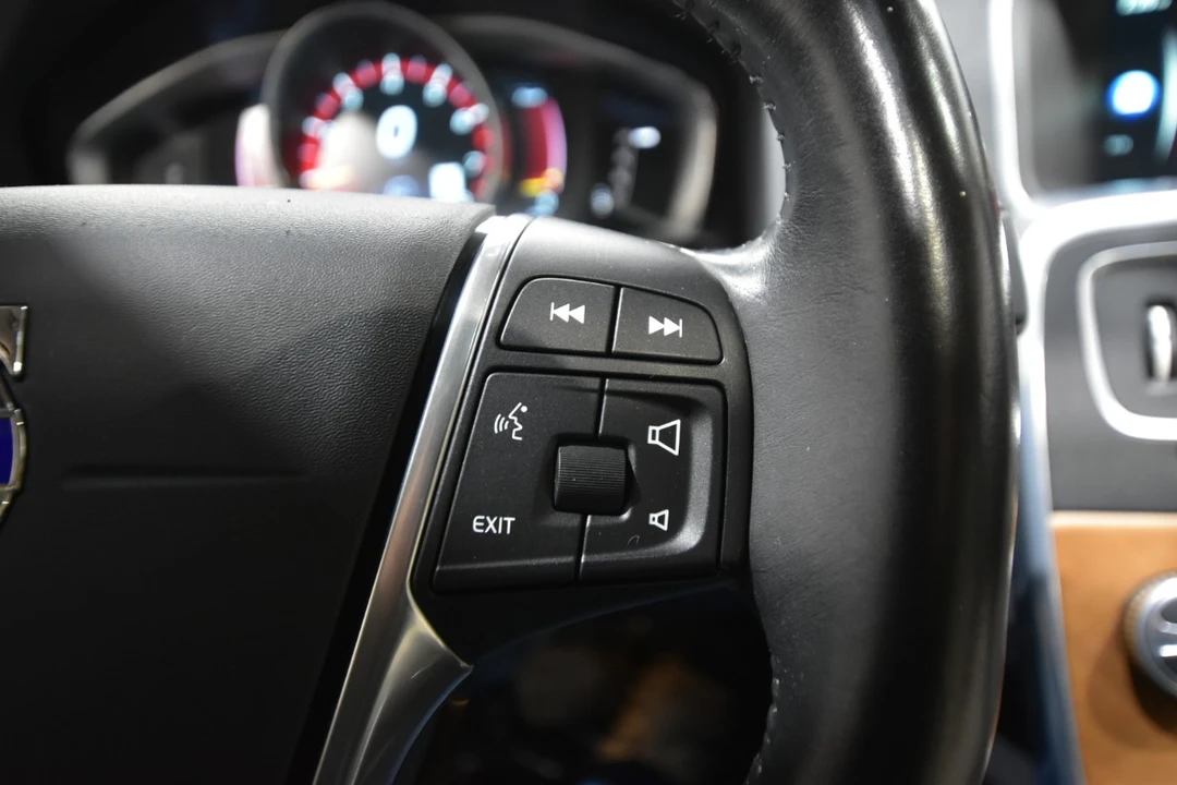 2016 Volvo S60 2nd Gen - Image 20 of 21