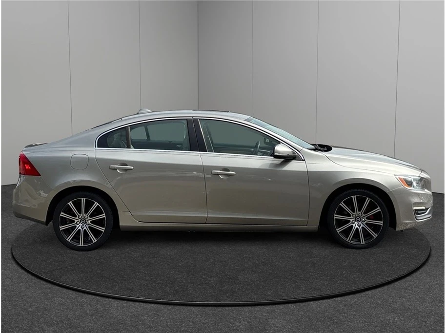 2016 Volvo S60 2nd Gen - Image 10 of 21