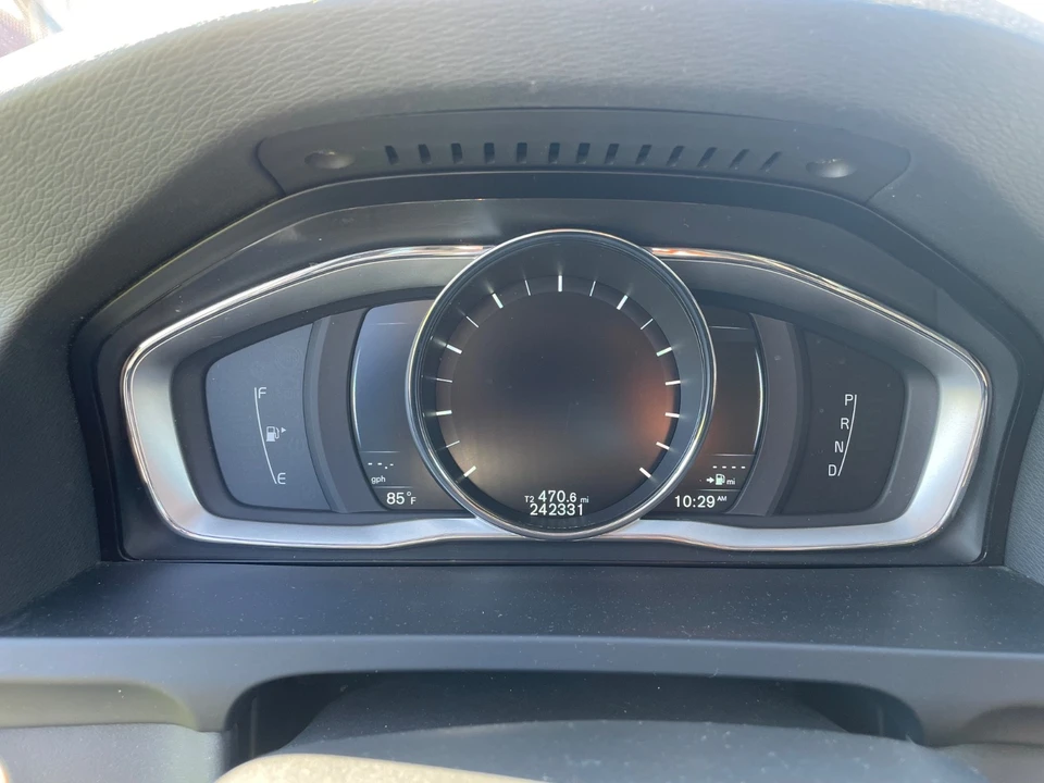 2016 Volvo S60 2nd Gen - Image 11 of 15