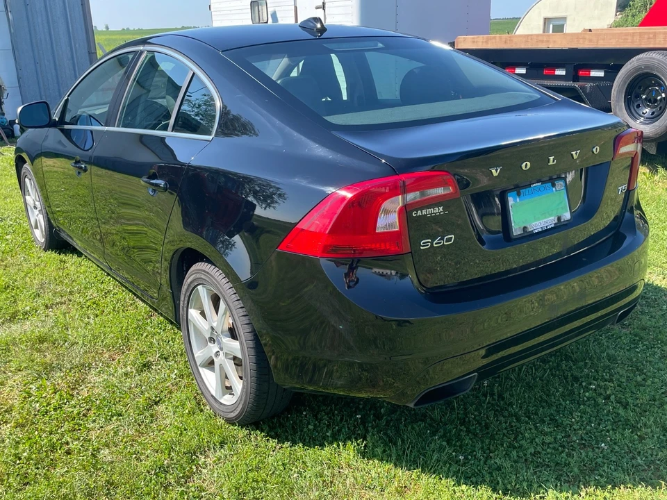 2016 Volvo S60 2nd Gen - Image 4 of 15