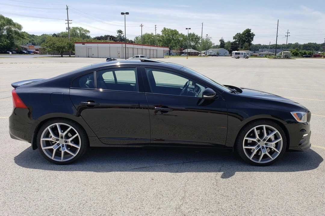 2016 Volvo S60 2nd Gen - Image 11 of 16