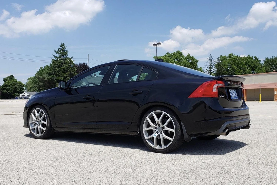 2016 Volvo S60 2nd Gen - Image 8 of 16