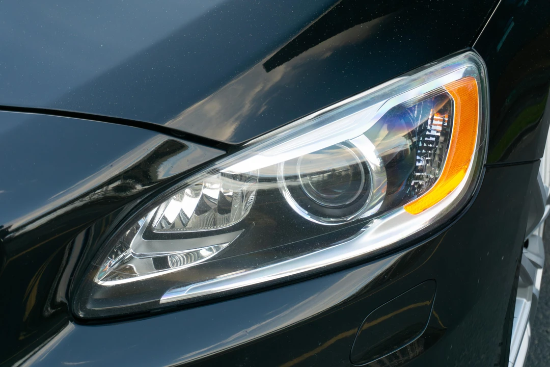 2016 Volvo S60 2nd Gen - Image 10 of 31