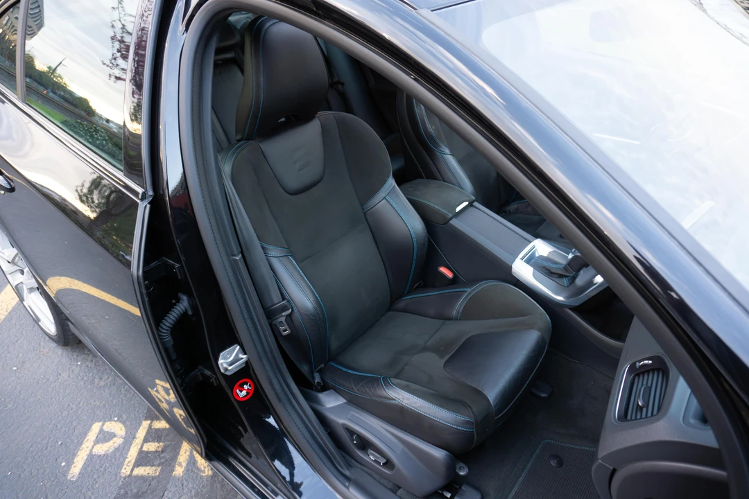 2016 Volvo S60 2nd Gen - Image 25 of 31