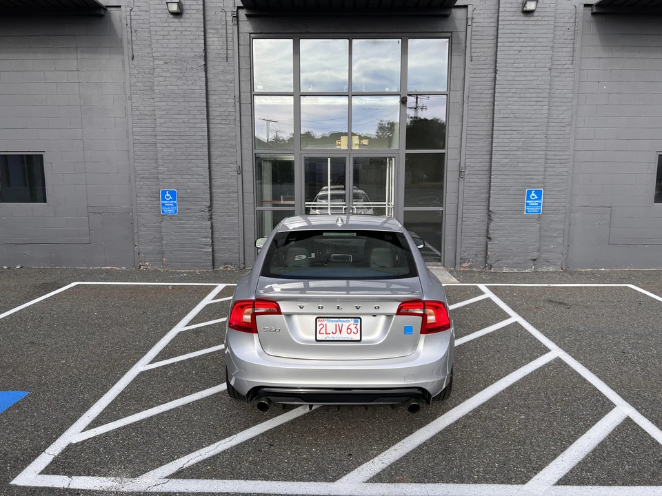 2016 Volvo S60 2nd Gen - Image 13 of 31