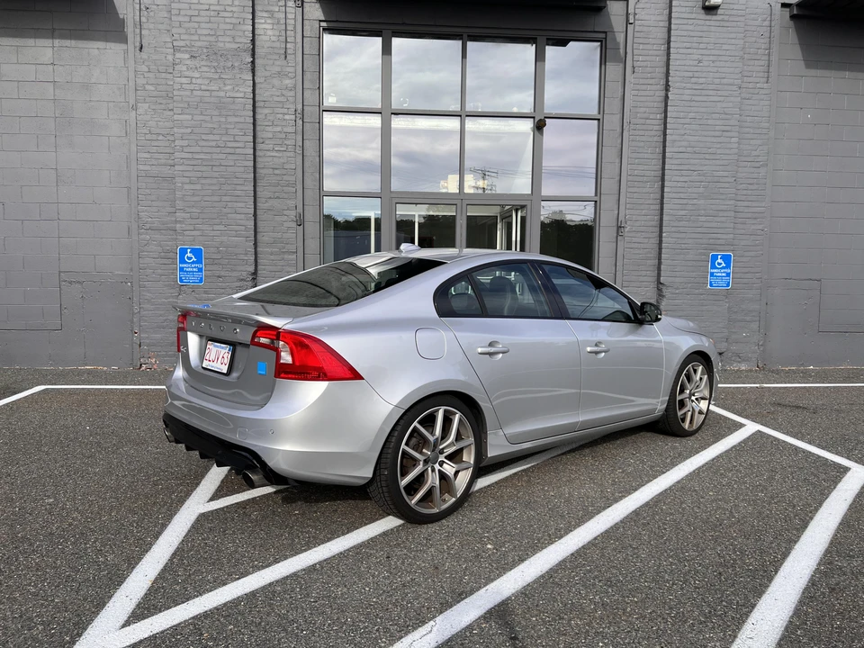 2016 Volvo S60 2nd Gen - Image 14 of 31