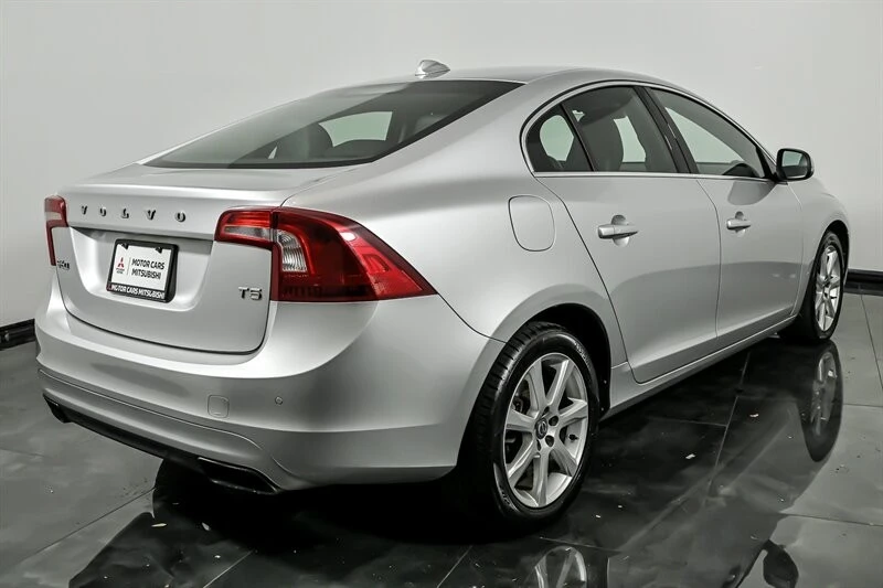 2016 Volvo S60 2nd Gen - Image 9 of 27