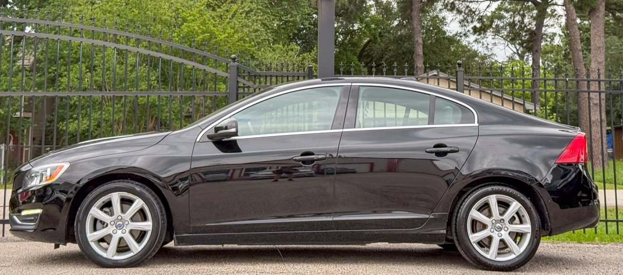 2016 Volvo - Image 3 of 12