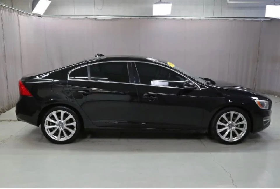 2016 Volvo S60 2nd Gen - Image 9 of 12