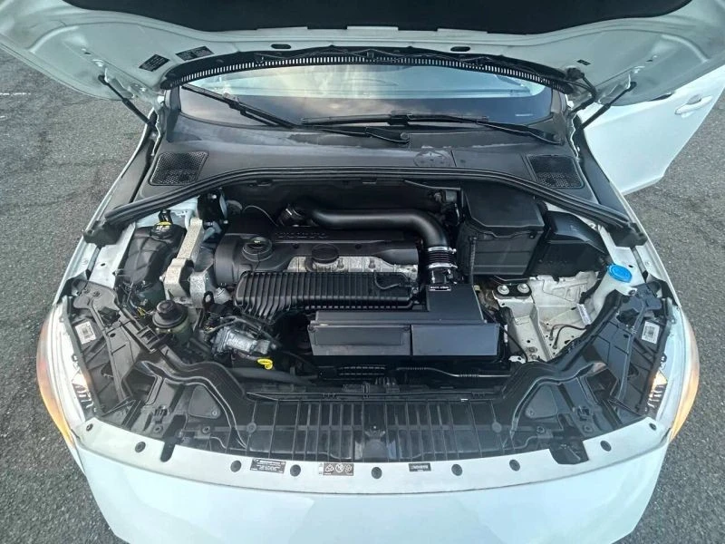 2016 Volvo S60 2nd Gen - Image 9 of 12