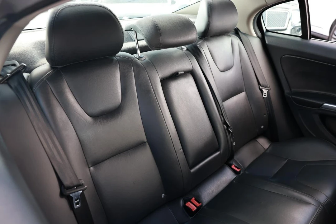 2016 Volvo S60 2nd Gen - Image 14 of 21