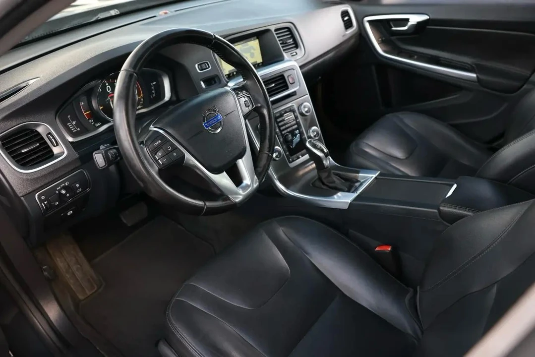 2016 Volvo S60 2nd Gen - Image 4 of 21