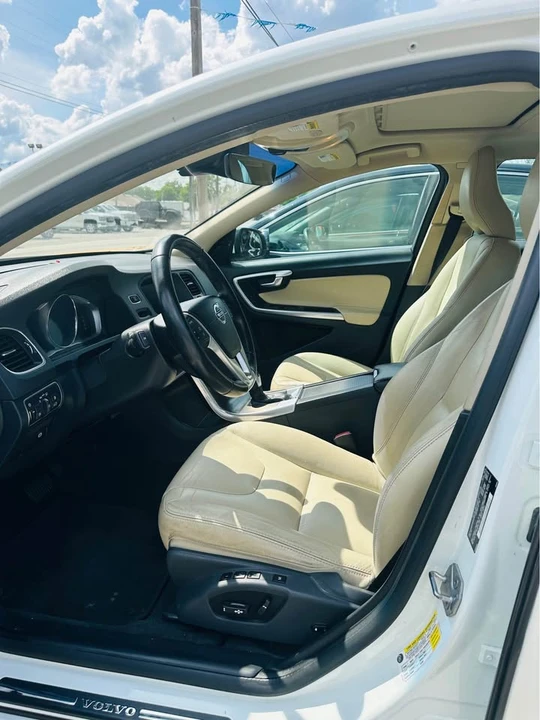 2016 Volvo S60 2nd Gen - Image 4 of 14