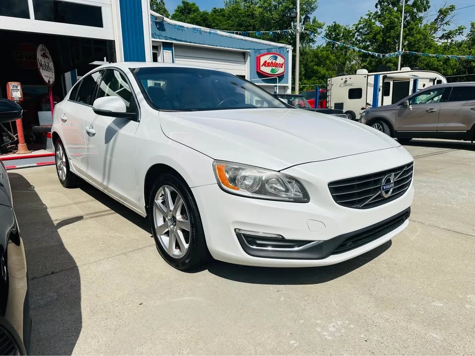 2016 Volvo S60 2nd Gen - Image 3 of 14