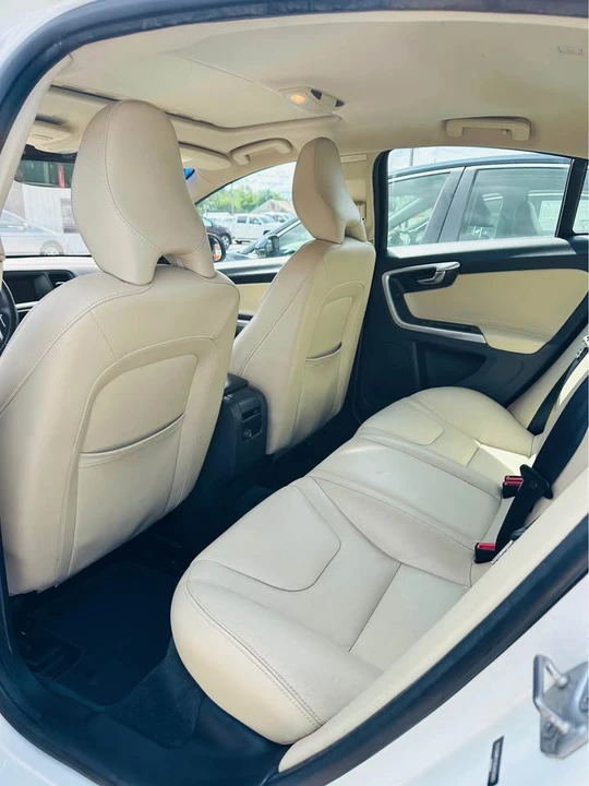 2016 Volvo S60 2nd Gen - Image 12 of 14