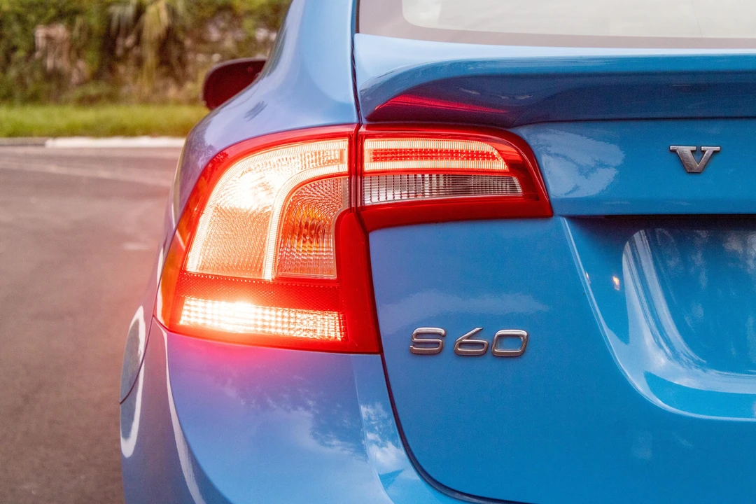 2016 Volvo S60 2nd Gen - Image 12 of 31