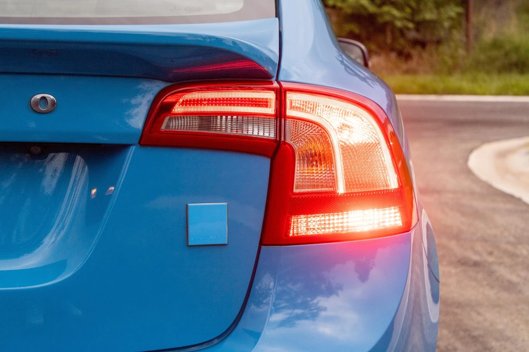 2016 Volvo S60 2nd Gen - Image 13 of 31