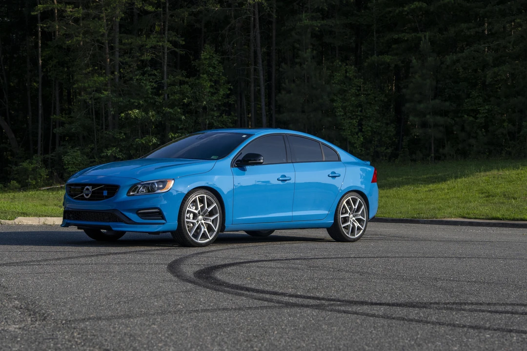 2016 Volvo S60 2nd Gen - Image 9 of 31