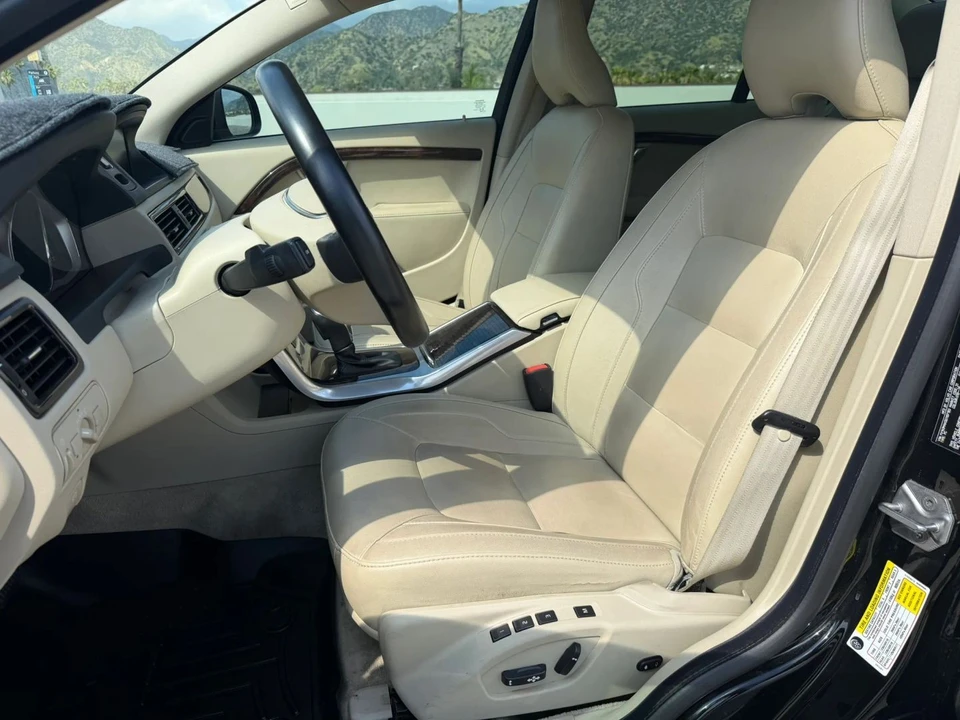 2016 Volvo S80 2nd Gen - Image 10 of 21
