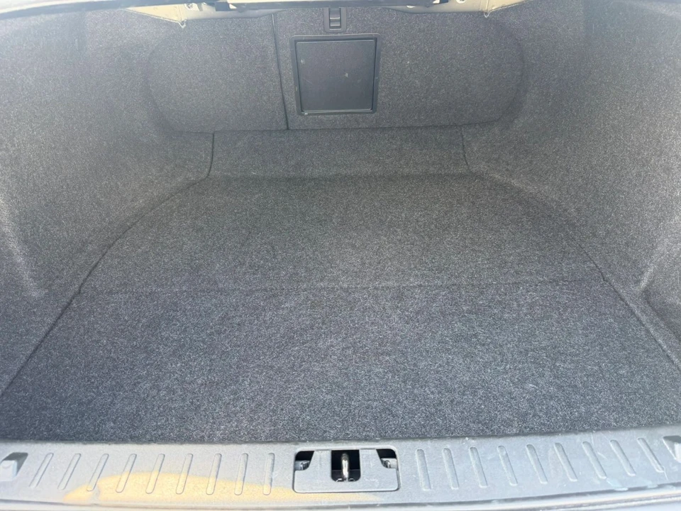 2016 Volvo S80 2nd Gen - Image 17 of 21